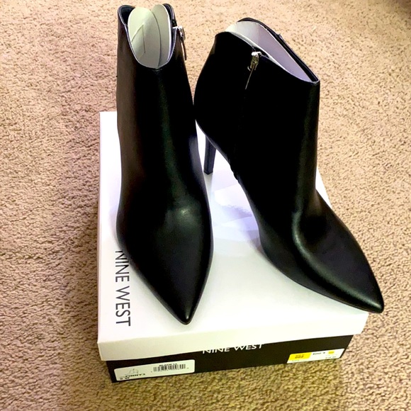 Nine West Shoes - 🎉 Nine West Size 9 W Black Boots